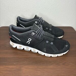 On Cloud Women Size 7 Cloud 5 Black Running Sneakers Casual Shoes Lifestyle